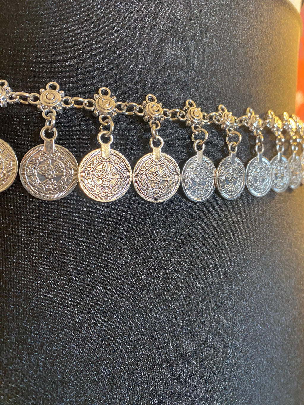 FAST AND LOOSE COIN FRINGE CHAIN BELT